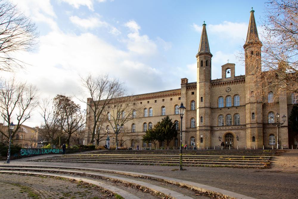Kunstquartier Bethanien Außenansicht des Kunstquartier Bethanien